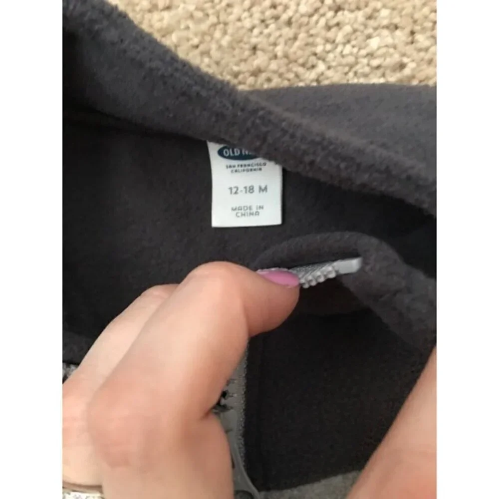 Old Navy Outfit Size 12-18 Months